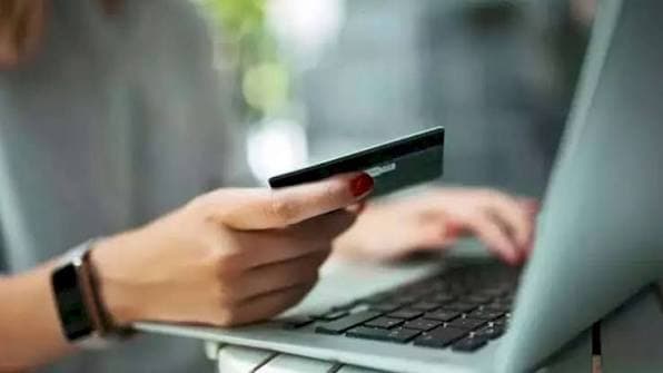 Banklarla krediti və ya borcu olanların diqqətinə: Yeni qaydalar qüvvəyə mindi