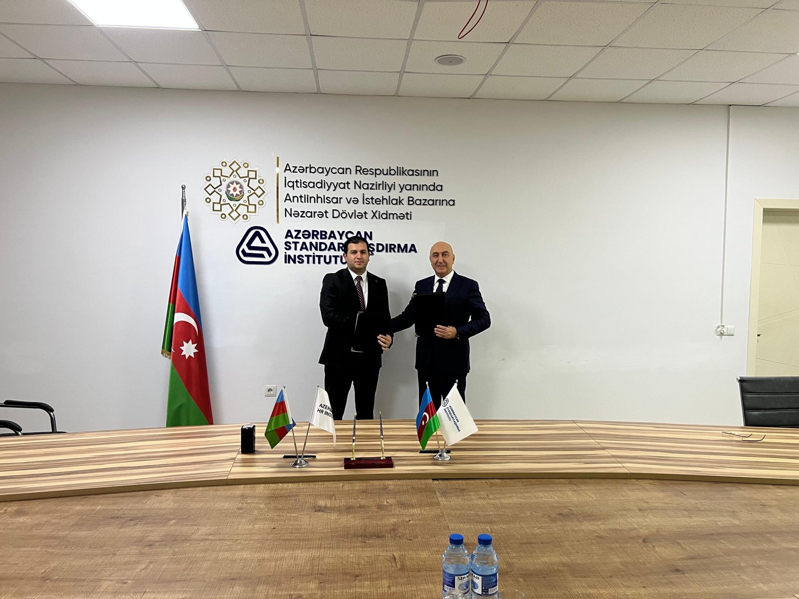 Azərbaycan HR İnstitutu insan resurslarının idarə edilməsi üzrə yeni dövlət standartının tətbiqi üçün əməkdaşlıq memorandumu imzalayıb