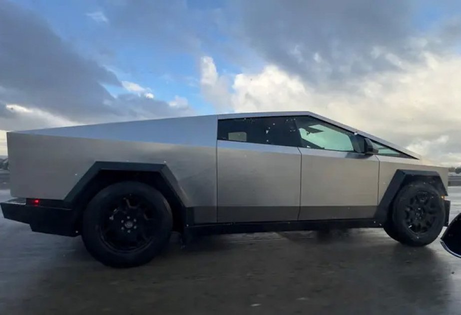 Tesla-nın bazar dəyəri bütün avtomobil şirkətlərinin bazar dəyərinə çatır